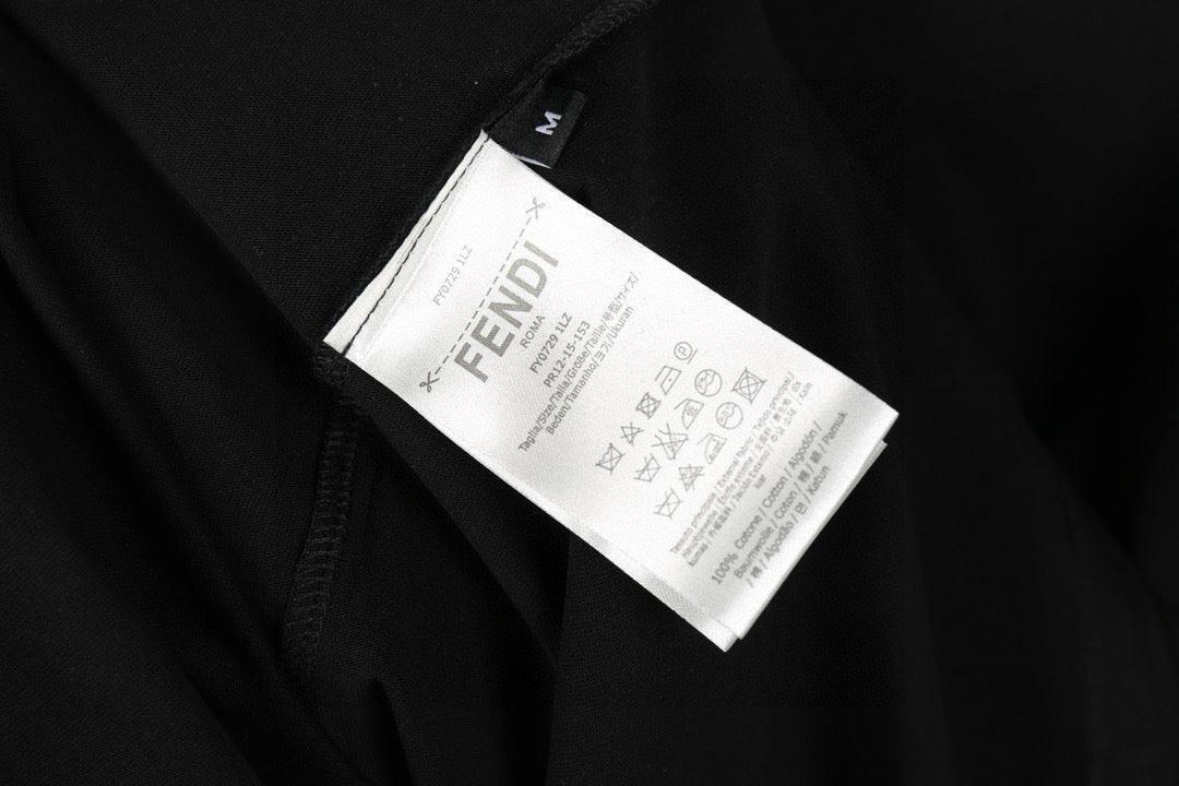 Fendi T-Shirt without Collar 'Black'