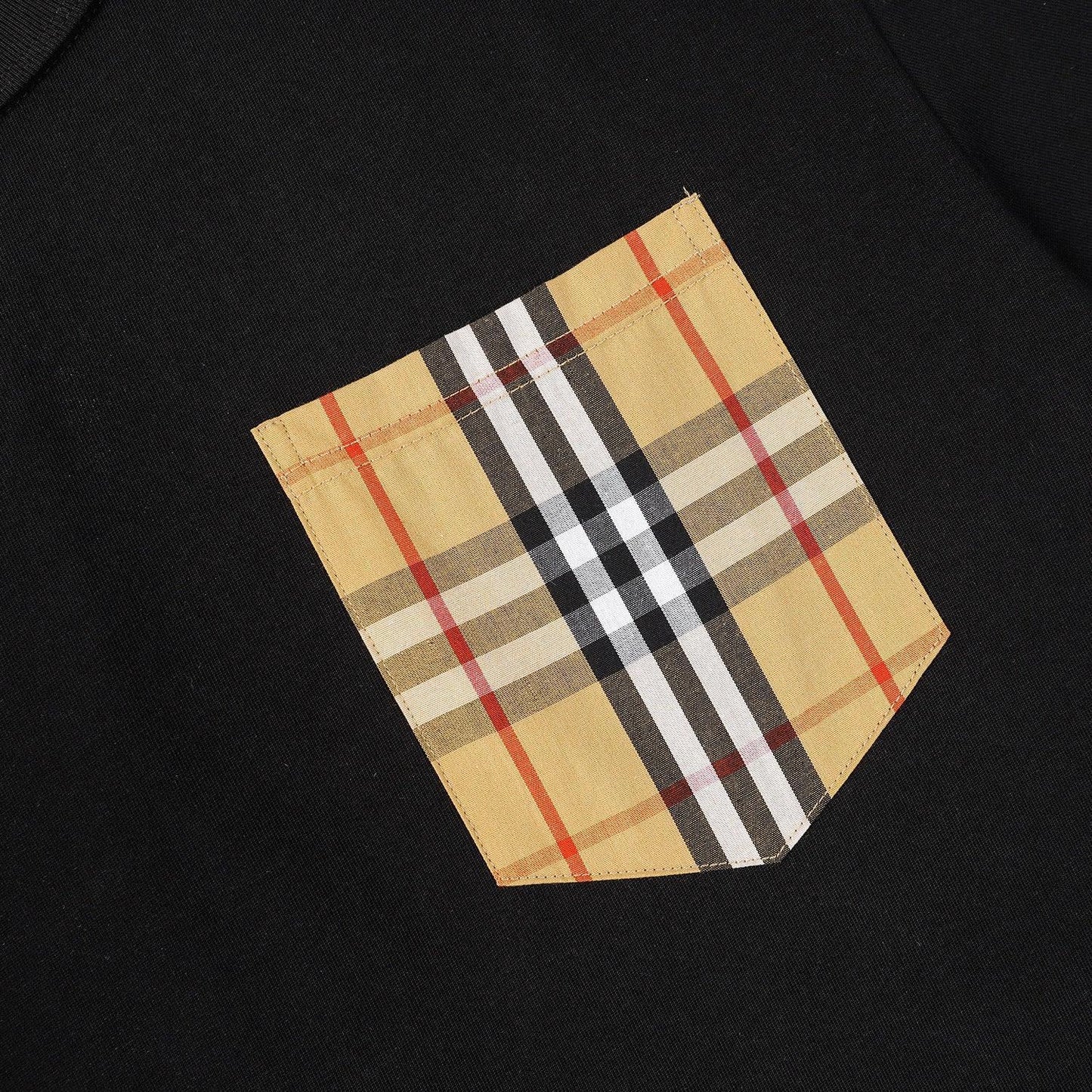 Burberry Crew Neck T-Shirt (Black & Beige) – Luxury Cotton Comfort