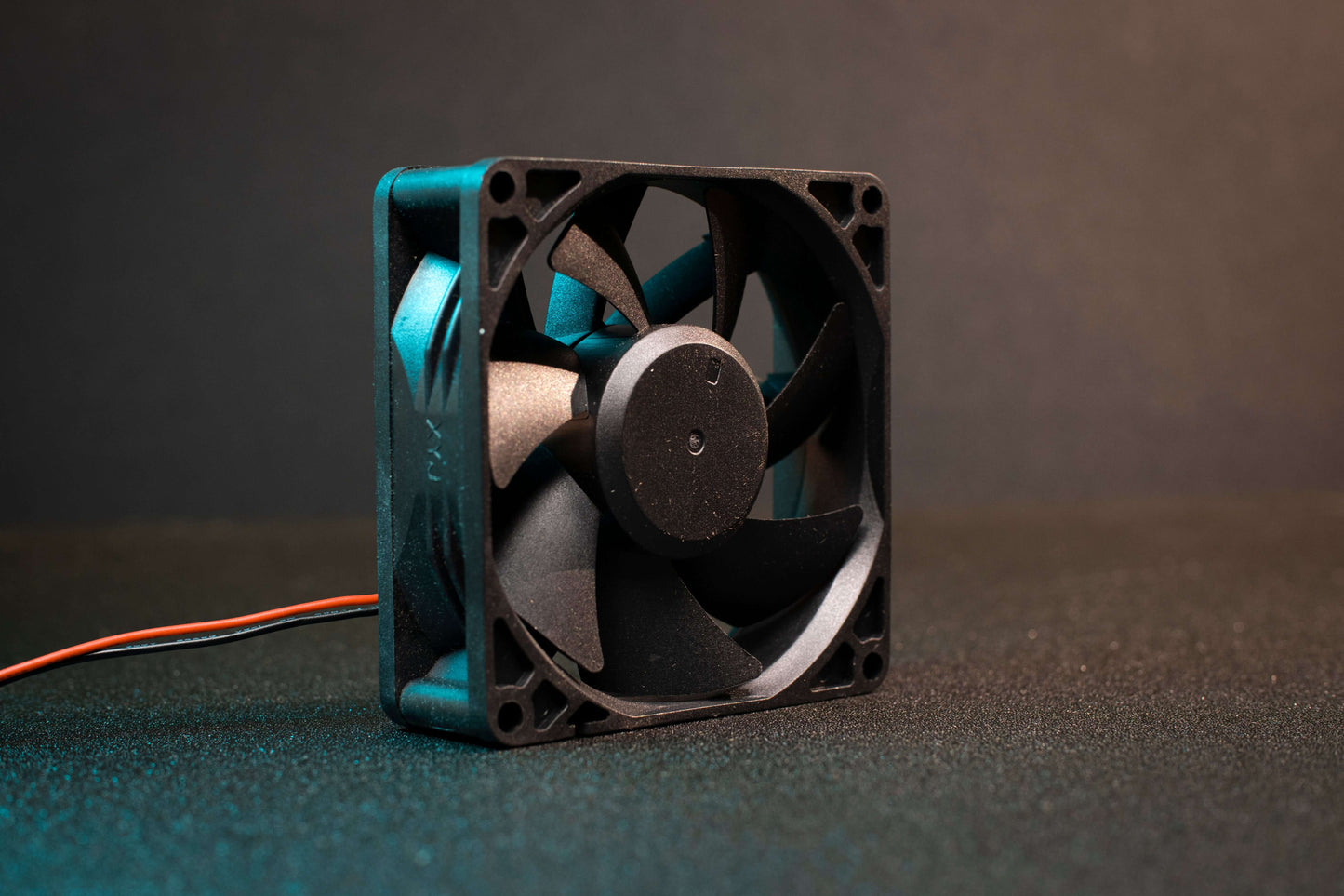 HoneyBadger Balance Series 8025 Axial Fan — photo 5 of 5