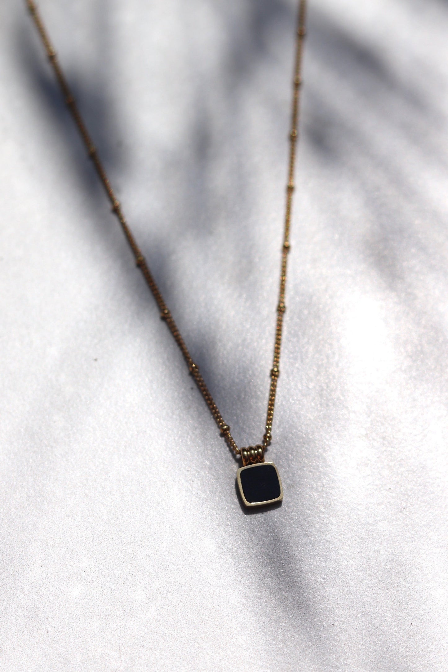 Dee Necklace – Black Pendant Necklace in 18K Gold Plated Stainless Steel