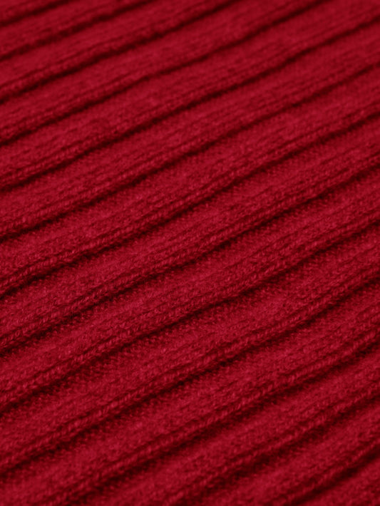 Napoli (red) - Italian 100% cashmere ribbed scarf (unisex) — photo 2 of 10