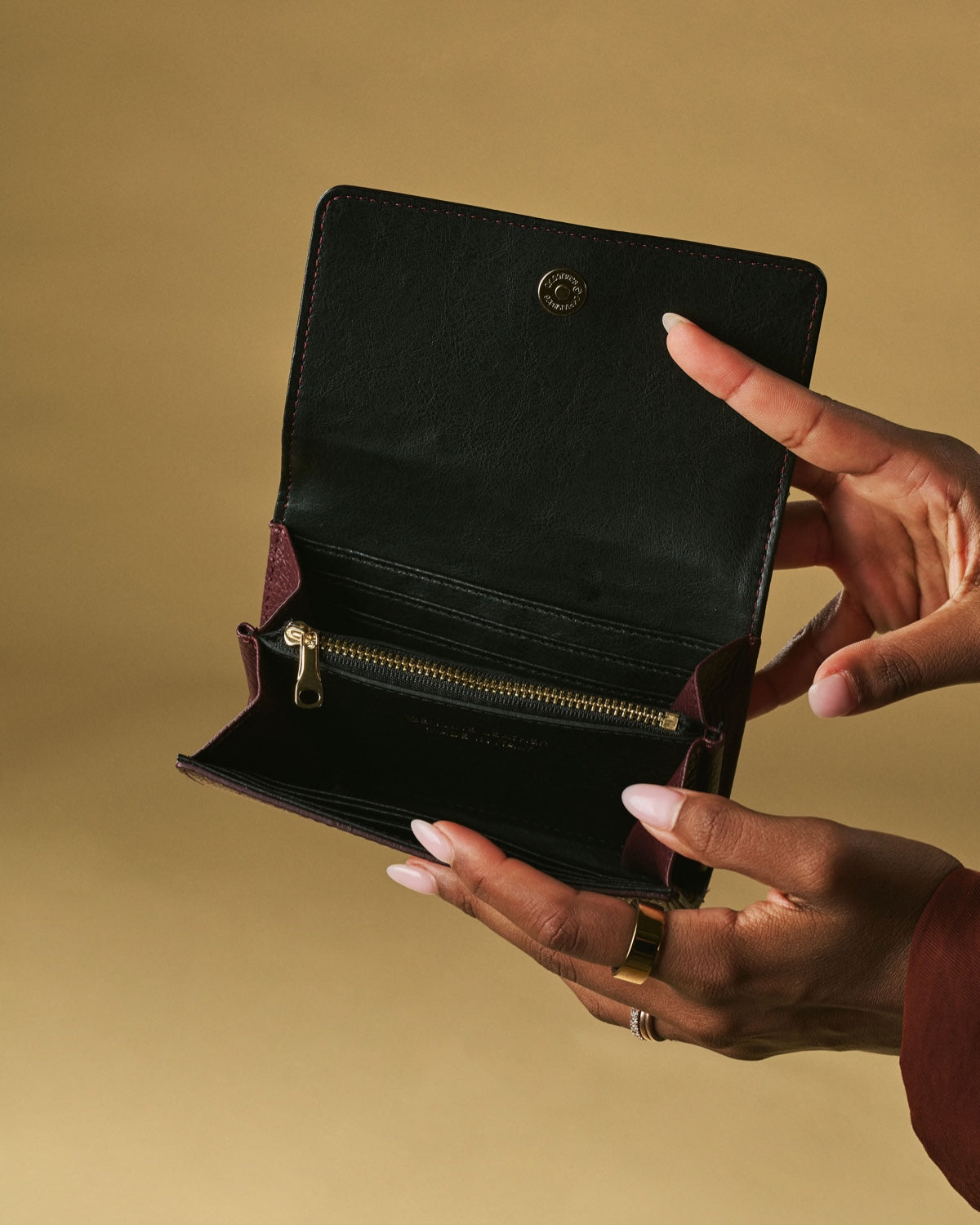 Costanza (eggplant) - Italian calf leather women’s wallet — photo 4 of 4