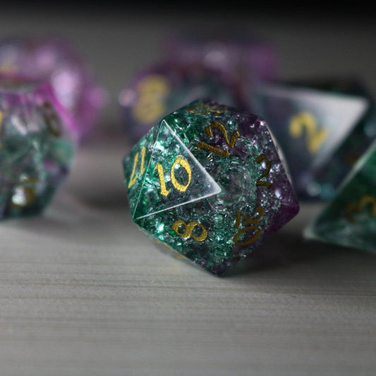 Juego de dados DND de cristal forjado púrpura "Moon Gate"