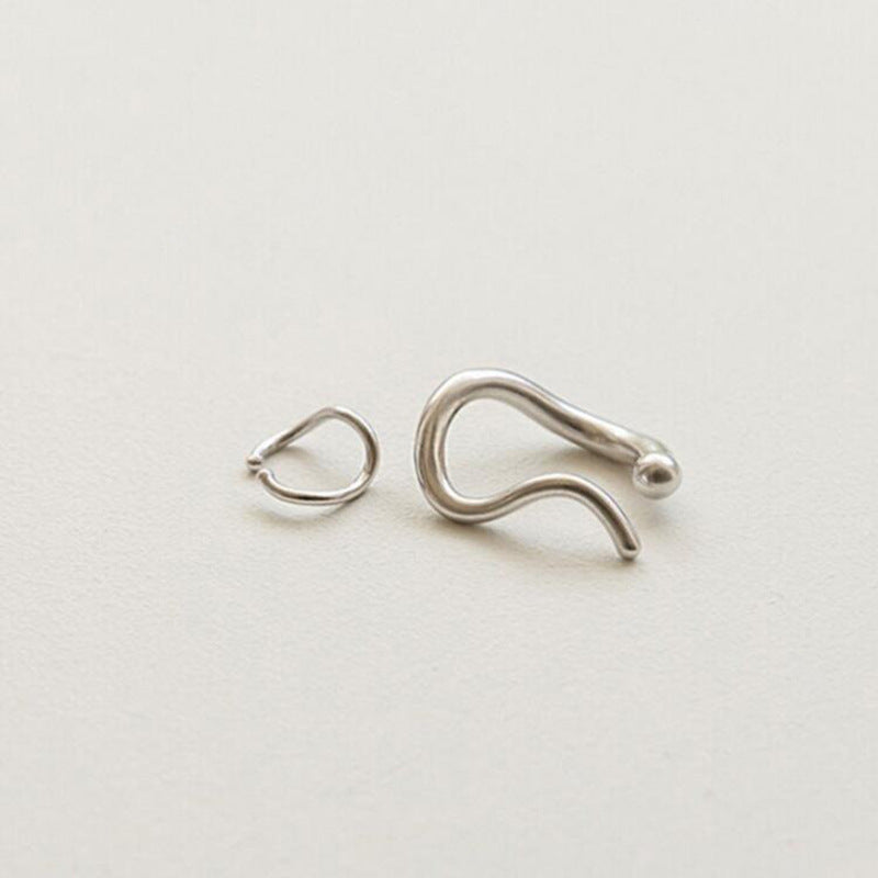 Women's French Retro Twisted Gold Niche Temperament Ear Clip