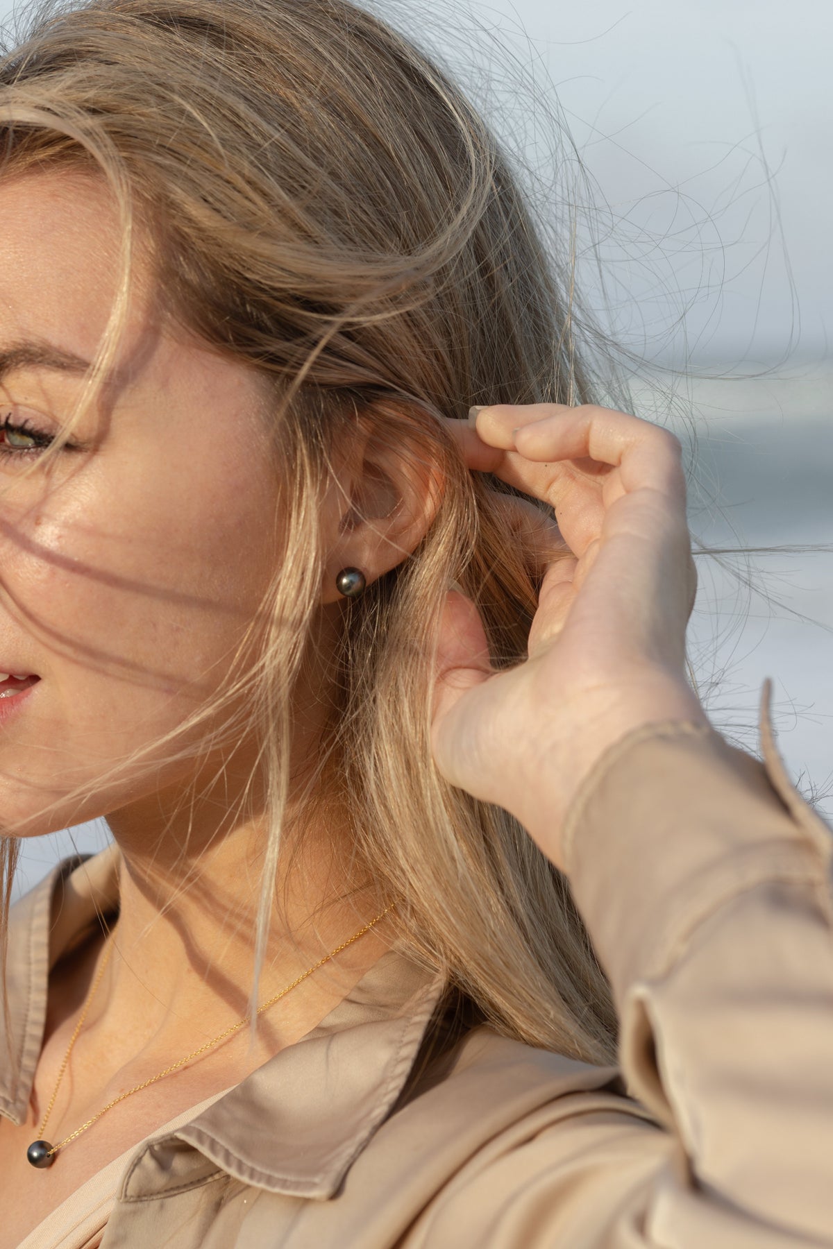 Floating Necklace & Stud Earring Bundle