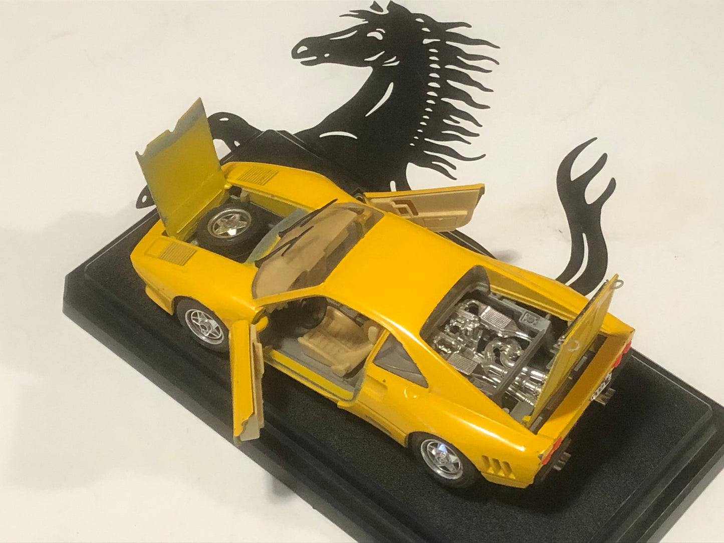 Ferrari 288 GTO Yellow by BBurago 1:24 (0192)(No box)