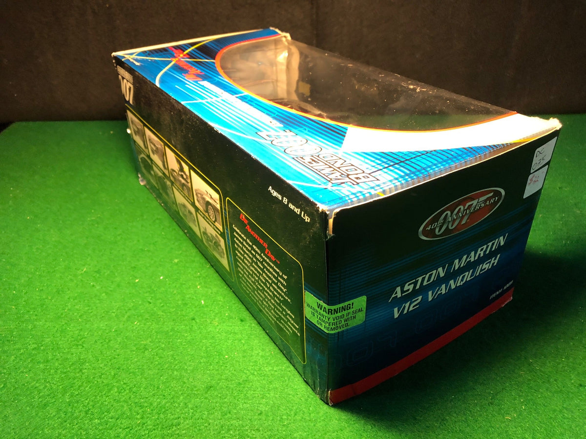 Aston Martin V12 Vanquish James Bond 007, 1:18