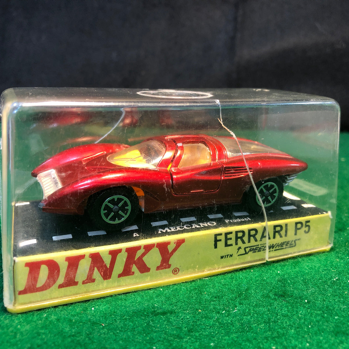 Ferrari P5 Prototipo by Dinky / Meccano 1:43 (220)(Dmg box)
