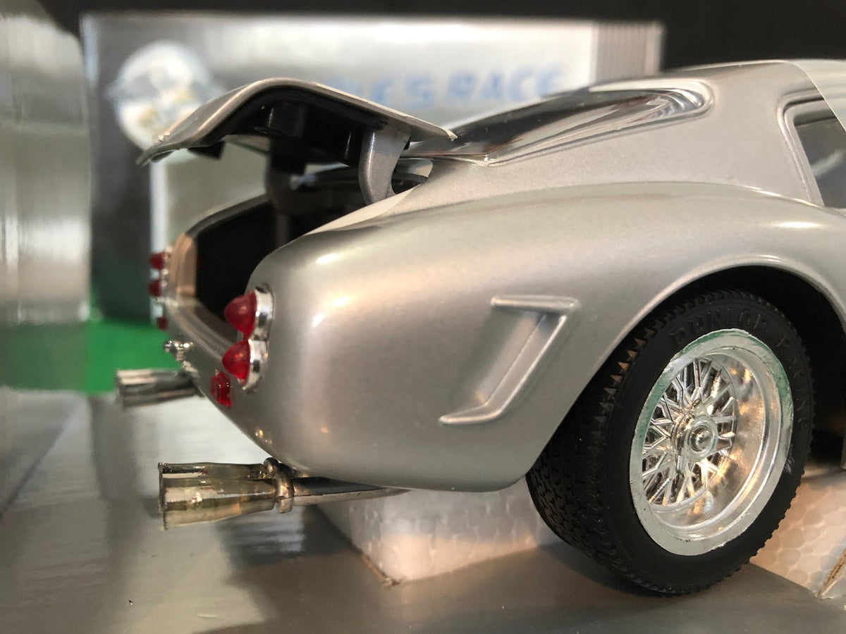 Ferrari 250 GT SWB 1961 N. 14 by Eagle's Race 1:18