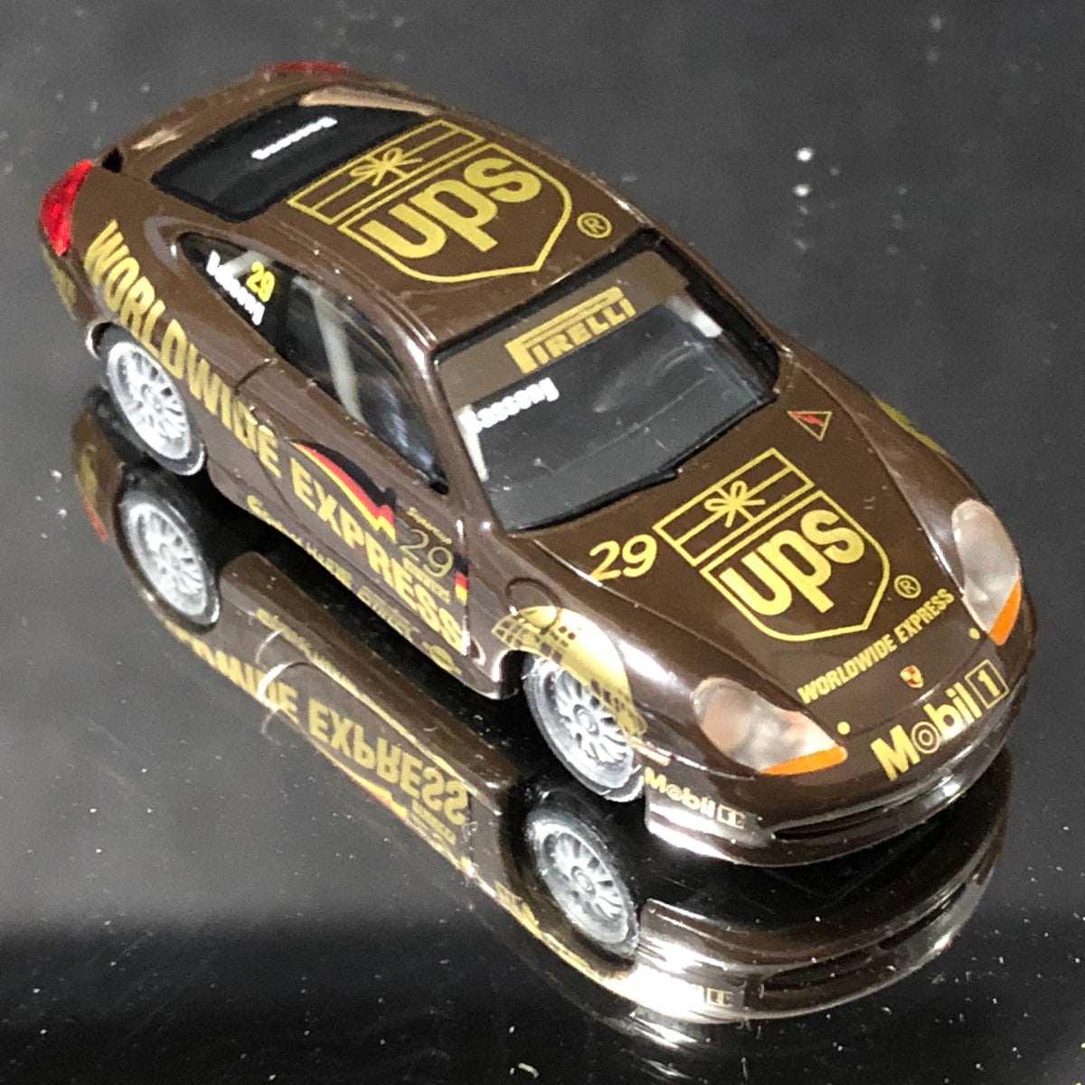 Porsche 911 Team UPS N 29 Basseng by Herpa 1:87 (037518)(DC)