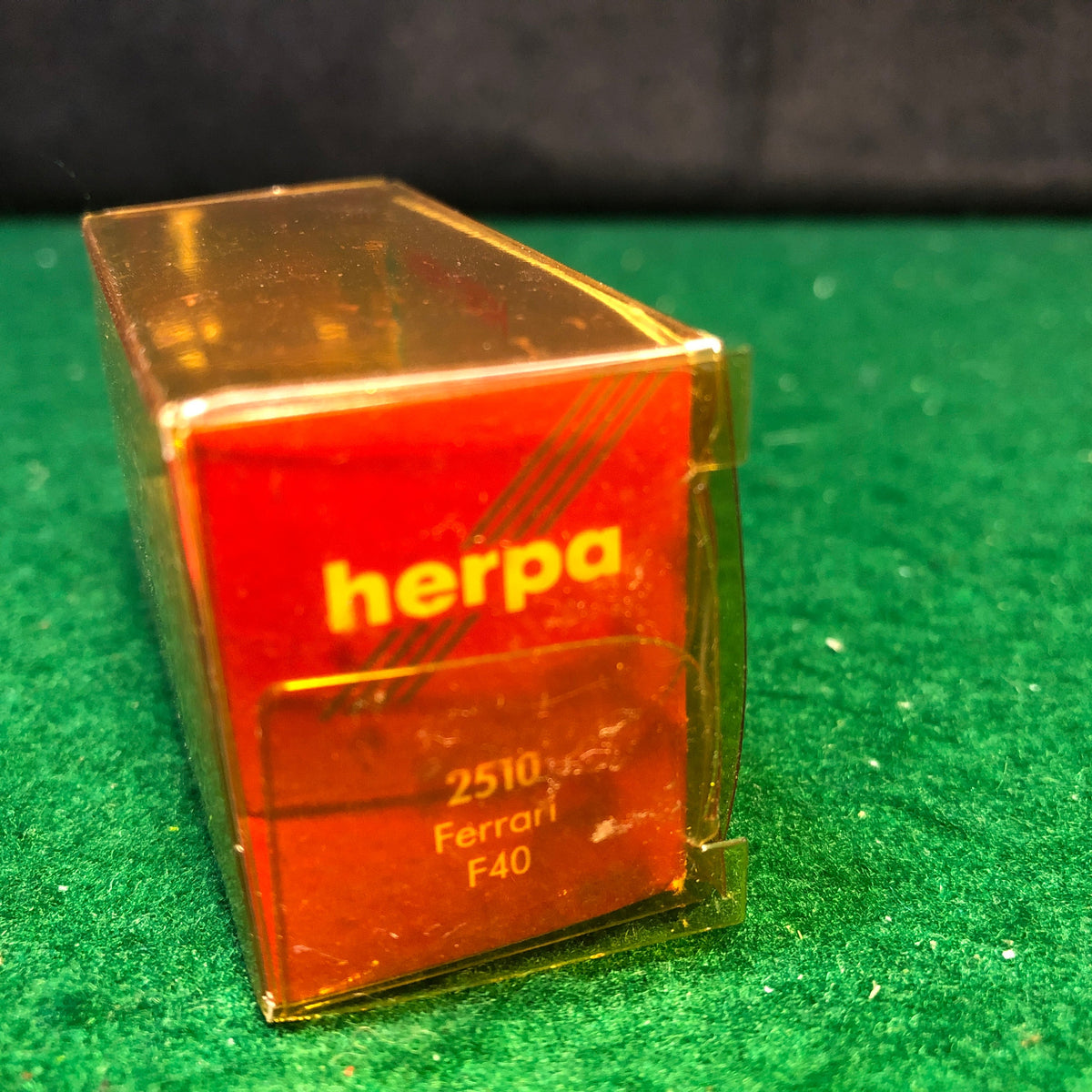 Ferrari F40 Red by Herpa 1:87 HO (2510)