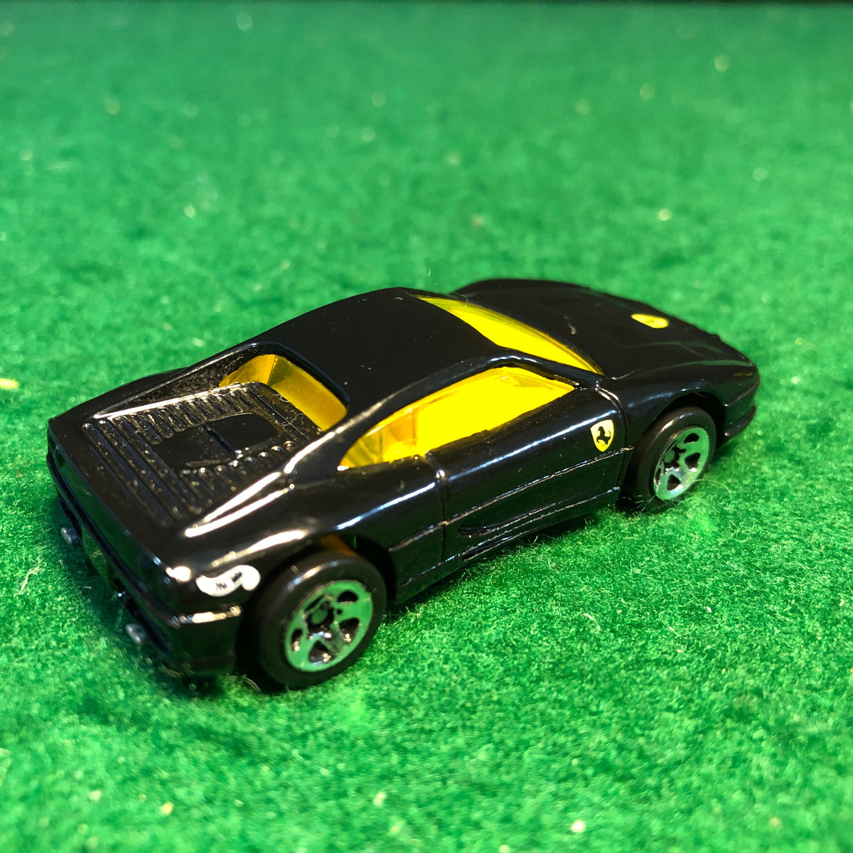 Ferrari 355 GTB Black by HotWheels 1:64 (5SP)(19982)(No box)