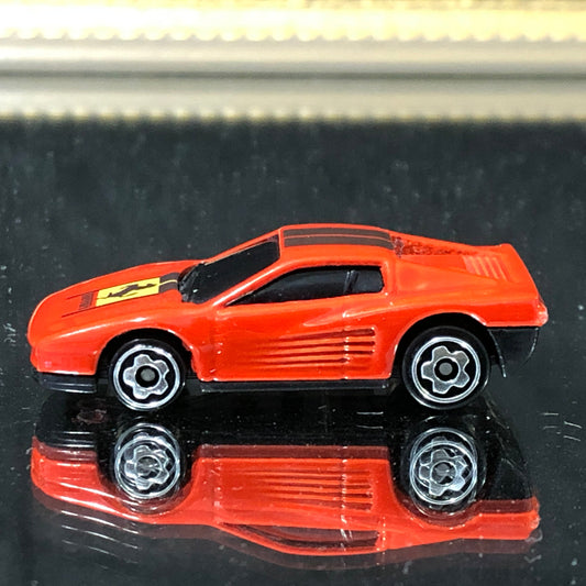 Ferrari Testarossa Red - Micro Color Racers by HotWheels 1:87 HO (3226)