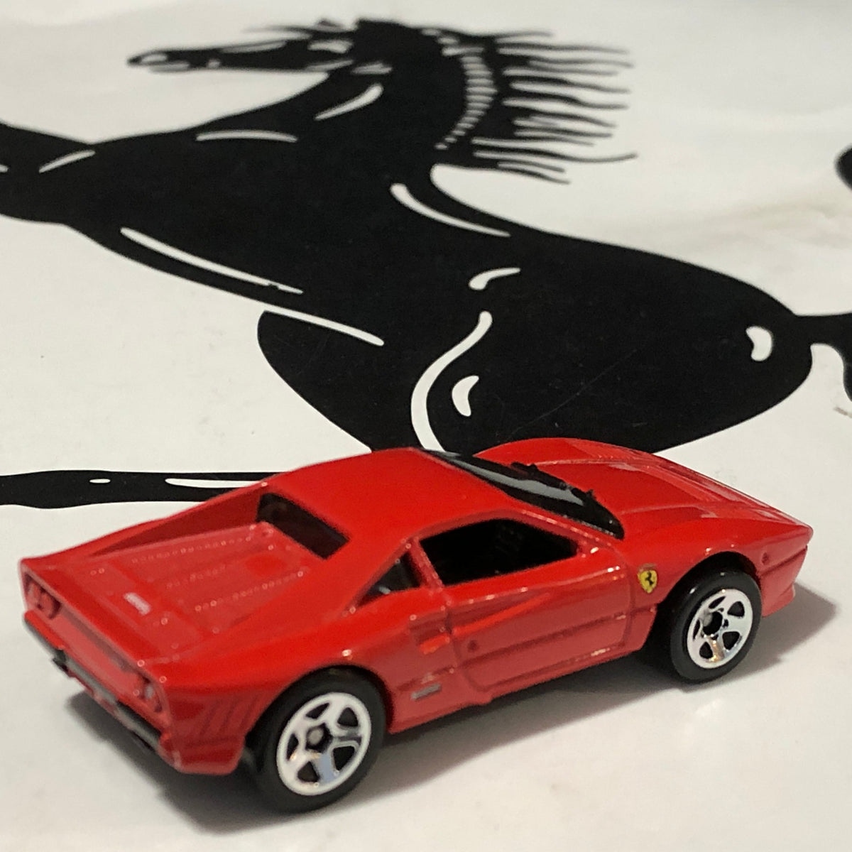 Ferrari 288 GTO Red by HotWheels 1:64 (5SP)(L9953)(No box)