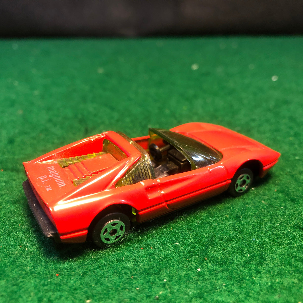 Ferrari 308 GTS Red Magnum PI by Kidco 1:60 (16200)(No box)
