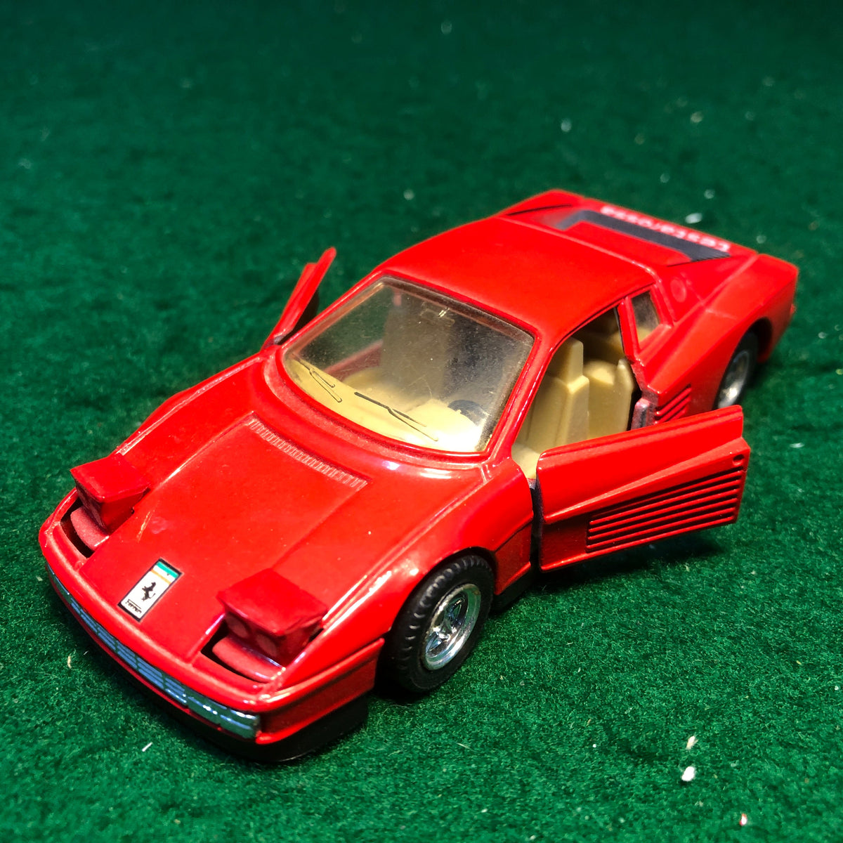 Ferrari Testarossa Red Motorized by MC Toy 1:39 (No box)