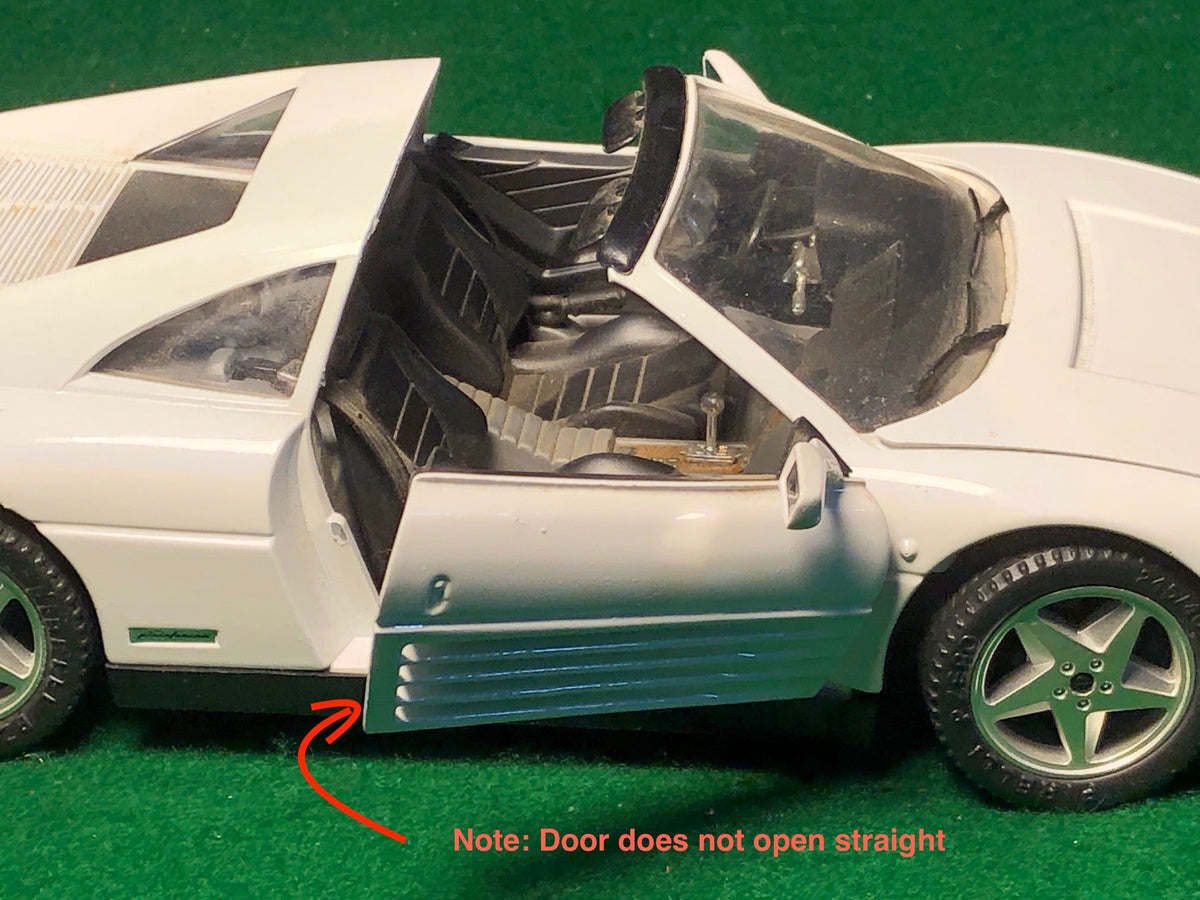 Ferrari 348 ts White by Mira 1:18 (6122)(No box)(Dmgd)