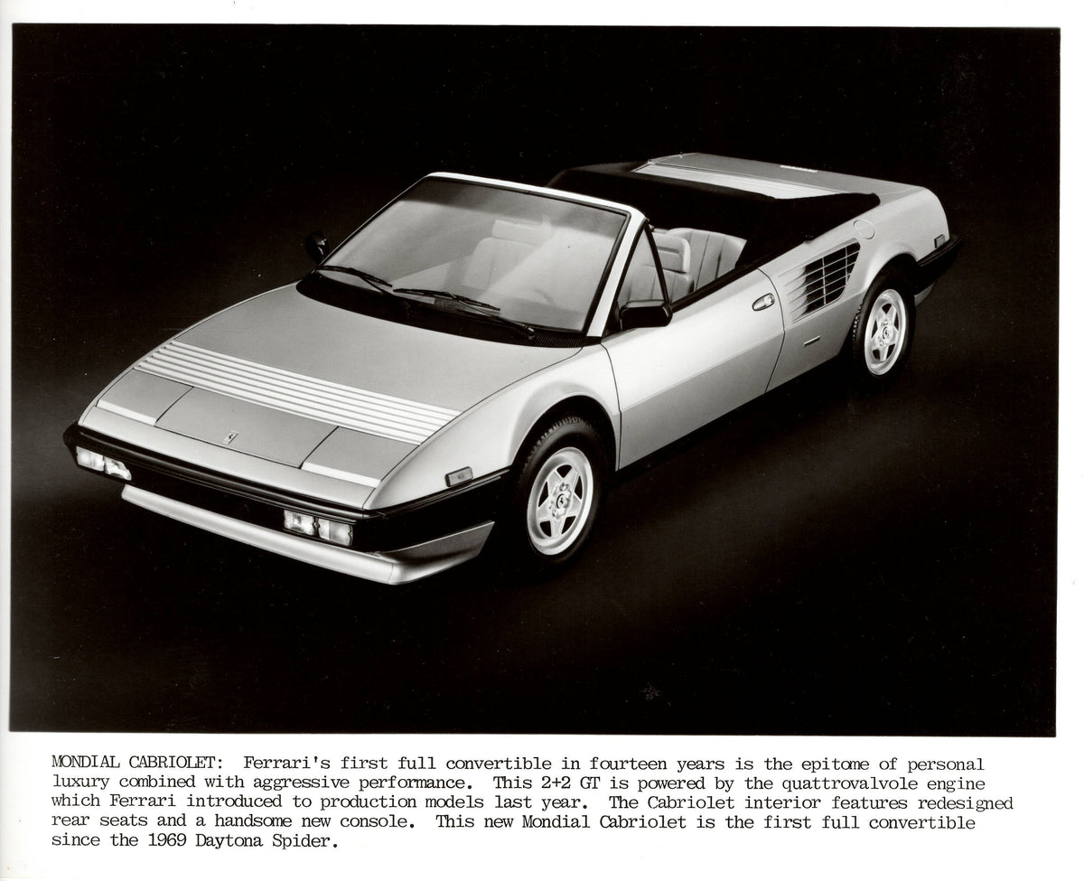 Ferrari Mondial Cabriolet Quattrovalvole Press Photo