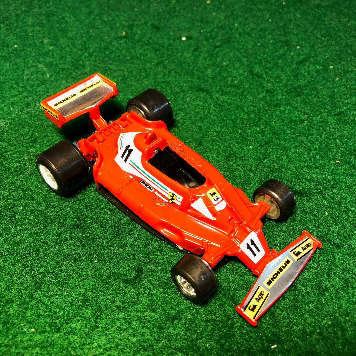 Ferrari 312 T2 N 11 Niki Lauda by Polistil 1:41 (CE107)(No box)