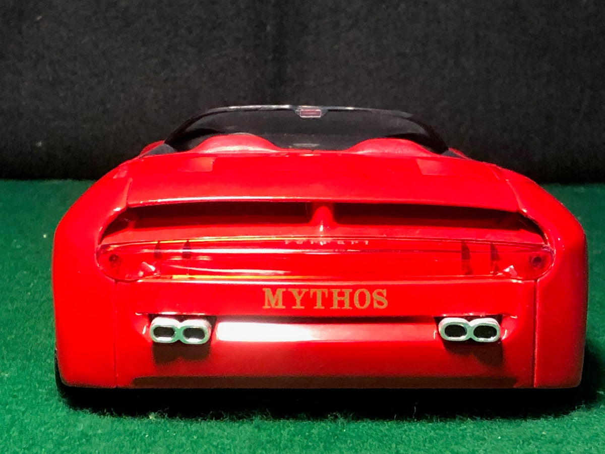Ferrari Mythos Pininfarina by Revell 1:18 (8659)(a)