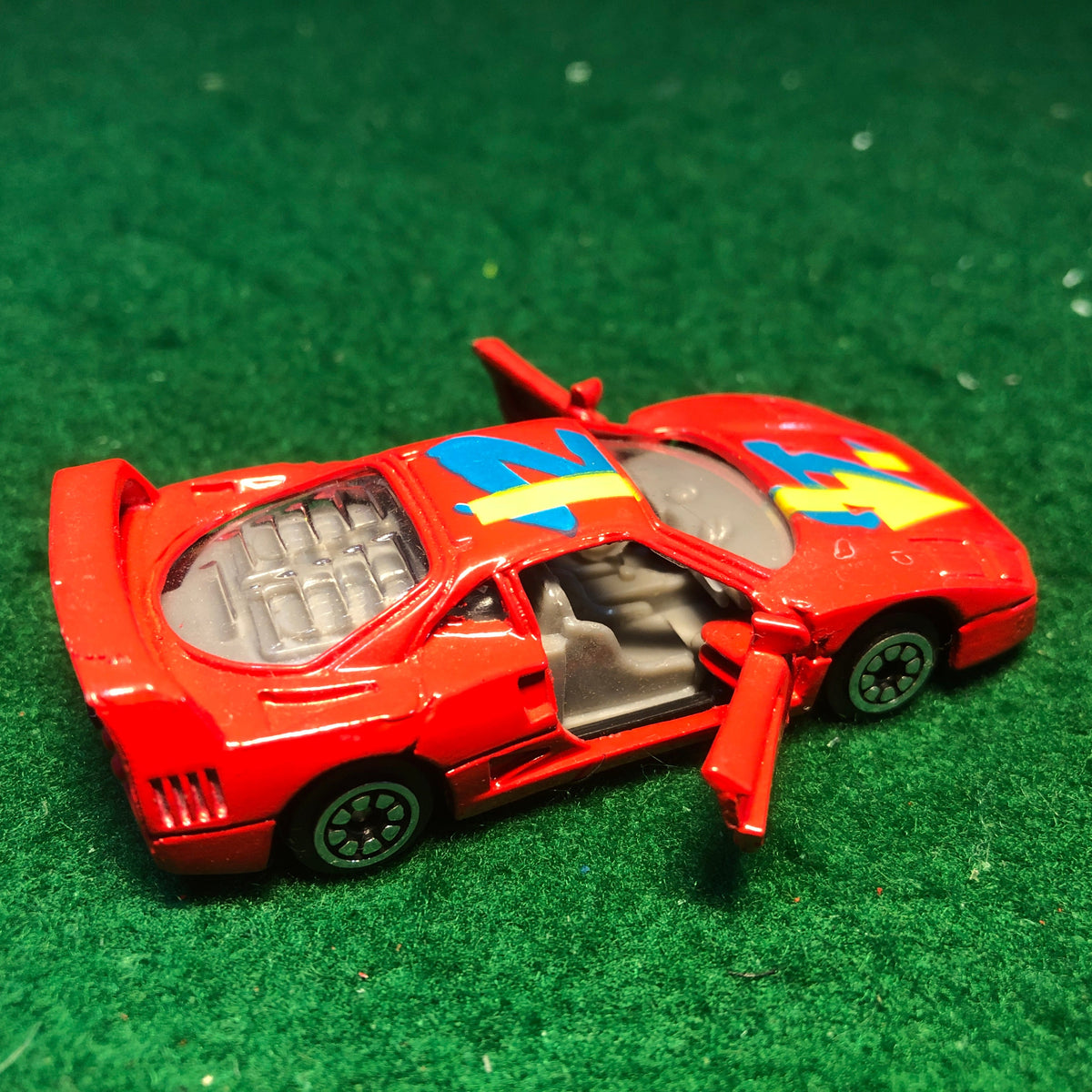 Ferrari F40 Red by Tootsietoy 1:64 (No box)