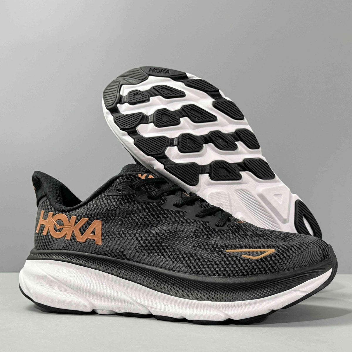 Hoka One One Clifton 9 'Black Copper'