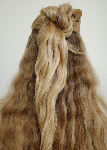MOKU HAIR PIN: TAYLR'S HAIR