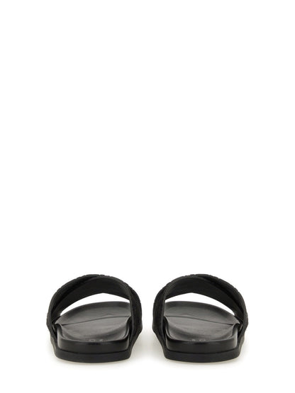 GUCCI Men's GG Pattern Slider Sandals - Stylish Comfort for Spring/Summer 2025, Made in Italy