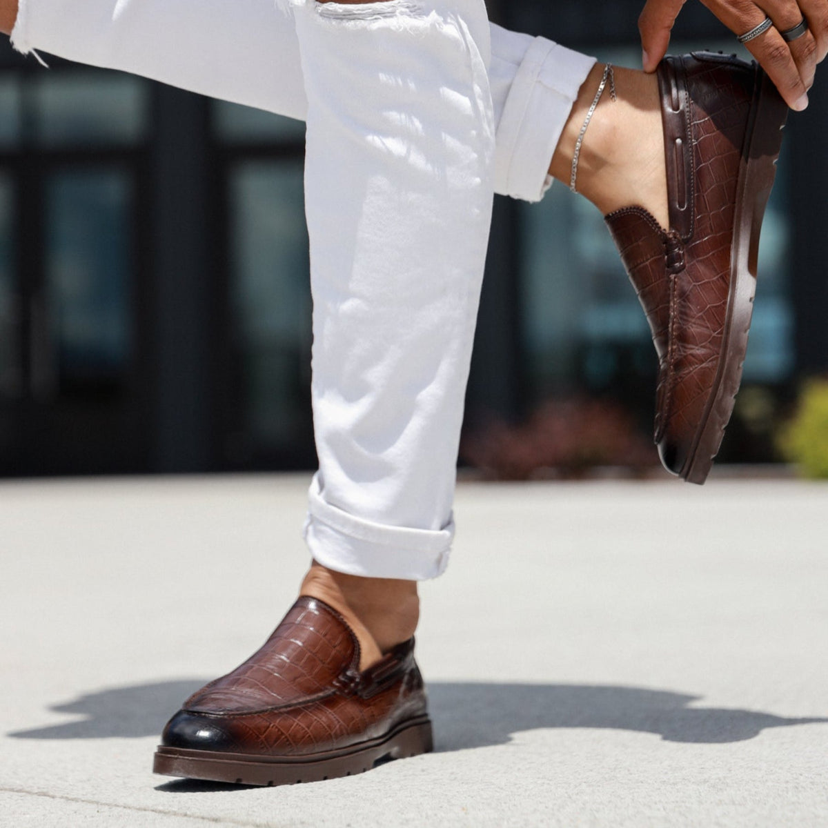 28's Venetian Leather Low Top