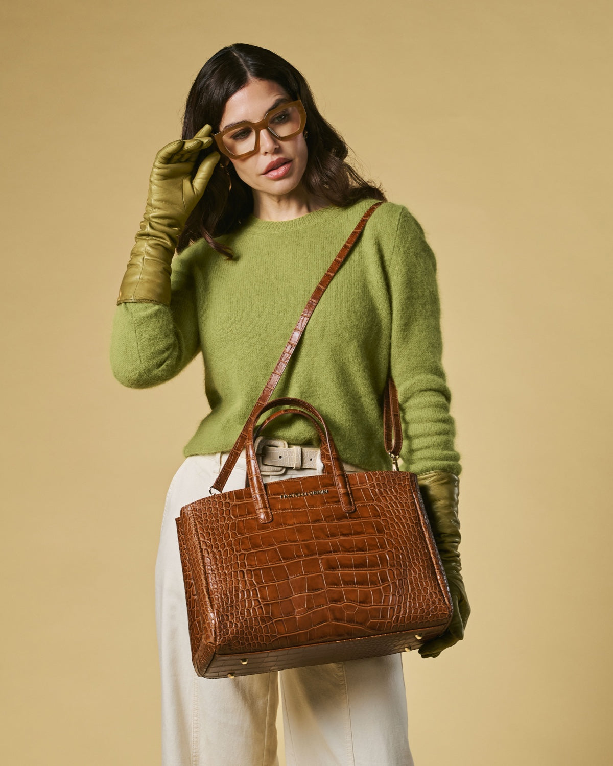 Valentina (cognac) - Italian calf leather women's handbag (with shoulder strap) — photo 3 of 9