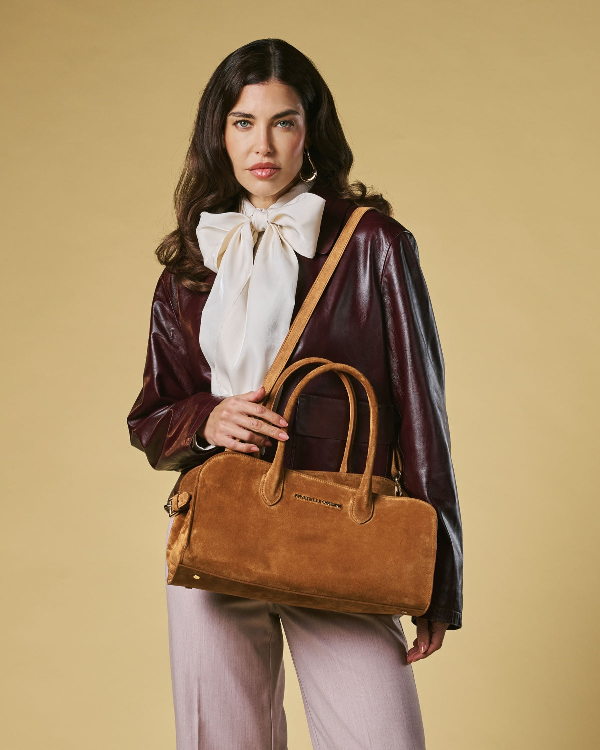 Chiara (cognac) - Italian calf suede women's handbag (with shoulder strap) — photo 4 of 9