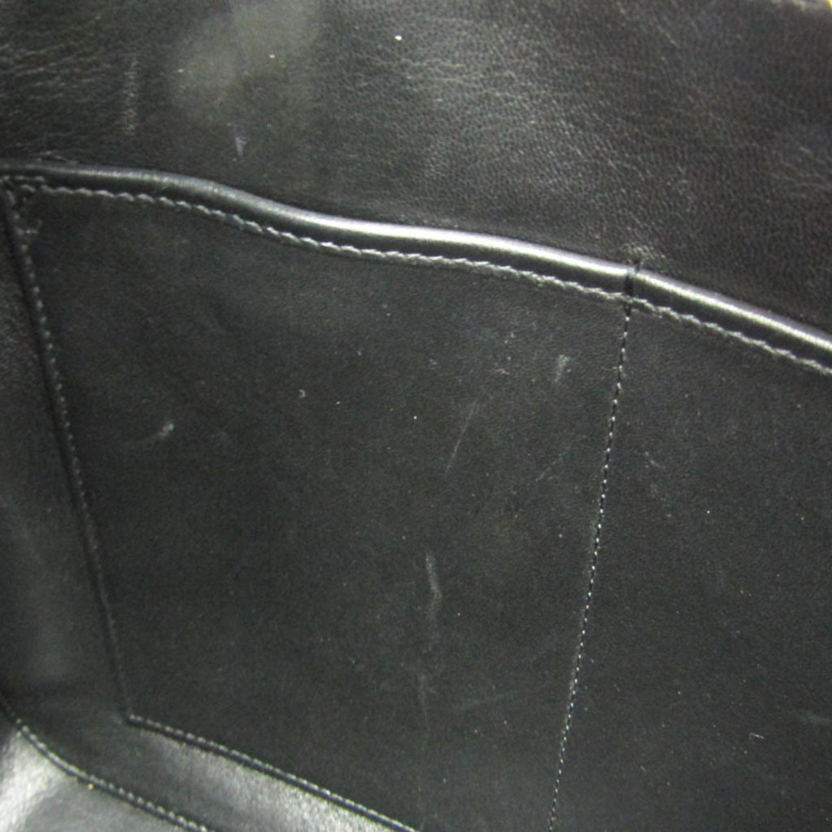 Valentino Garavani Lockstuds · Leather