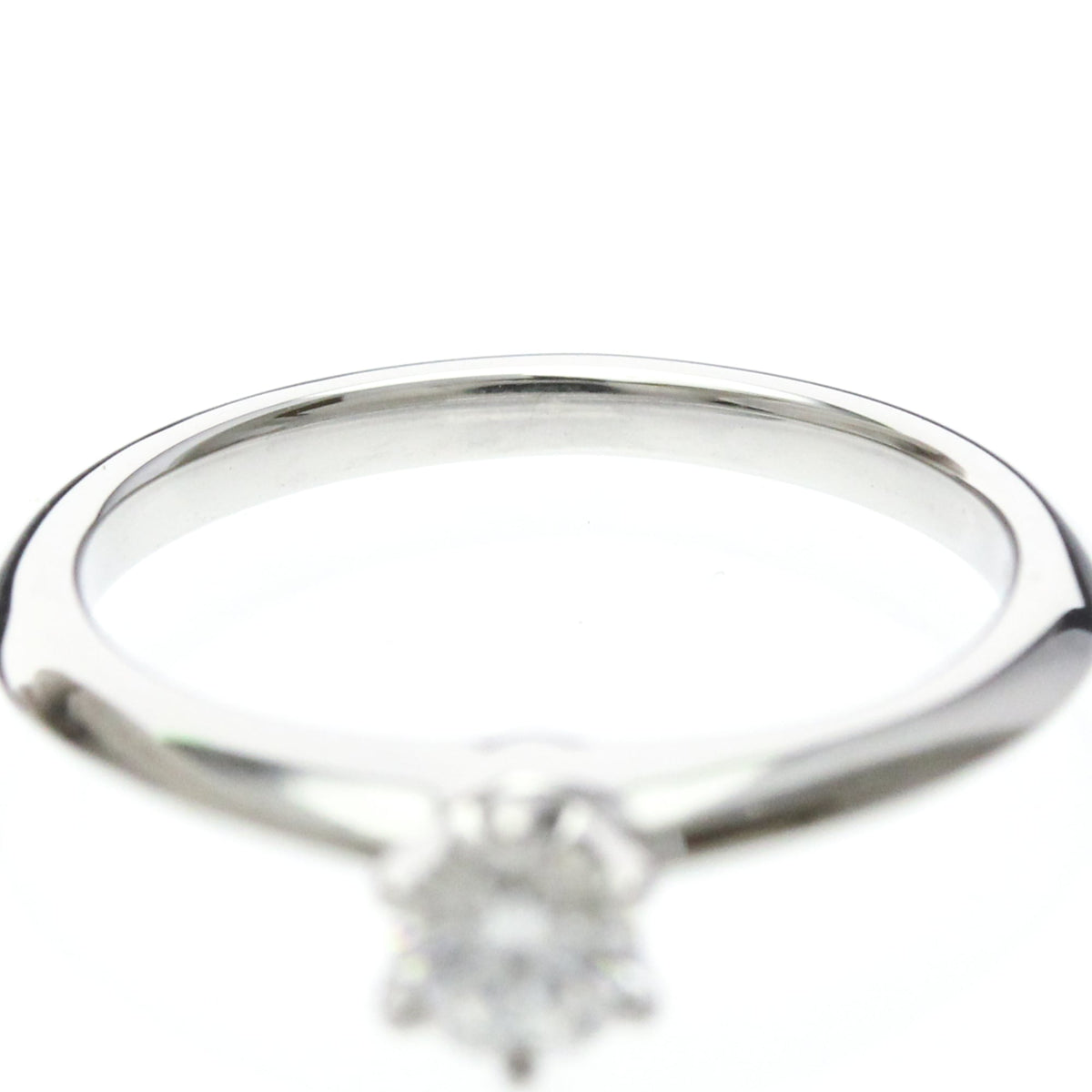 Tiffany Solitaire · Diamond · Platinum