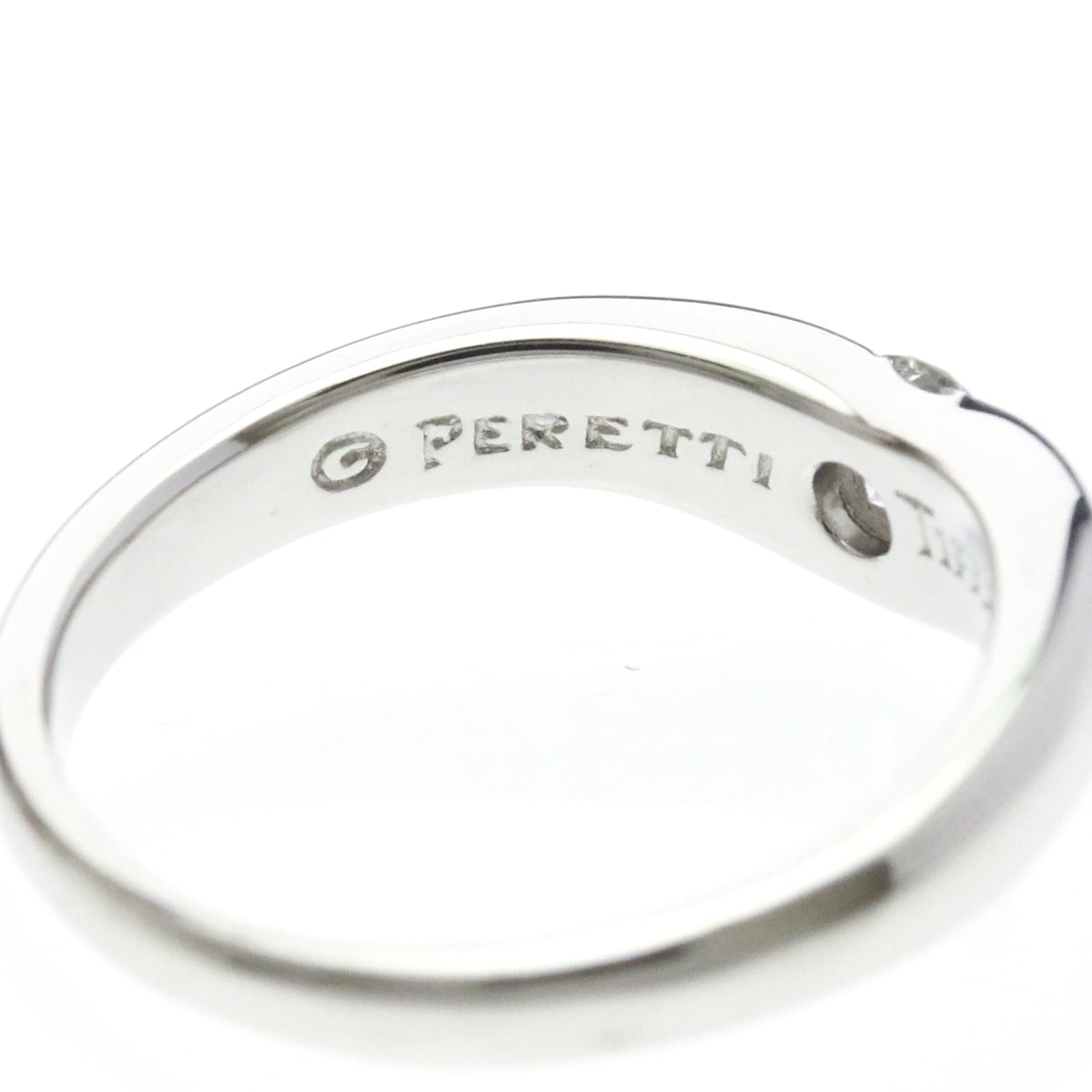 Tiffany Curved Band · Platinum · Diamond