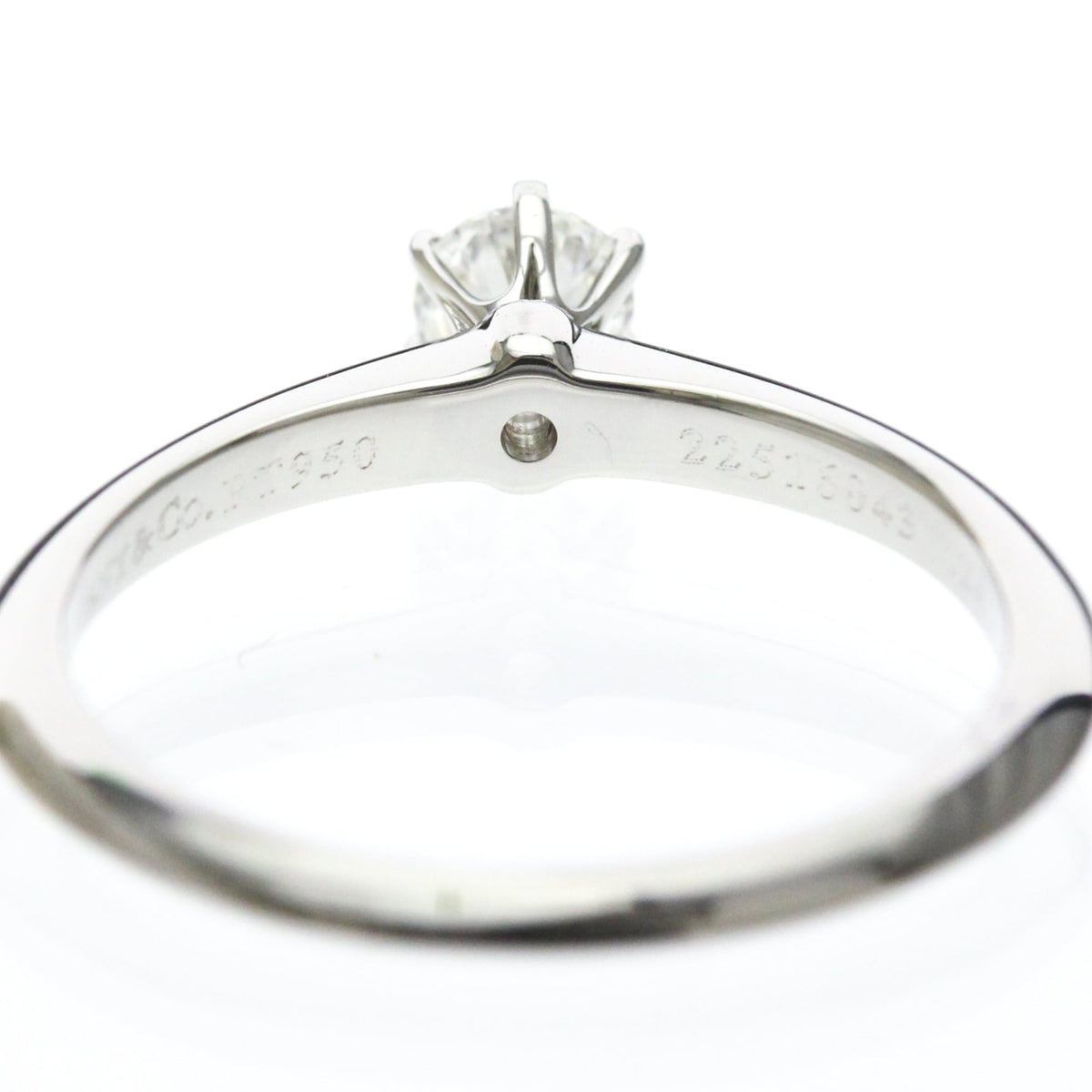 Tiffany Solitaire · Platinum · Diamond