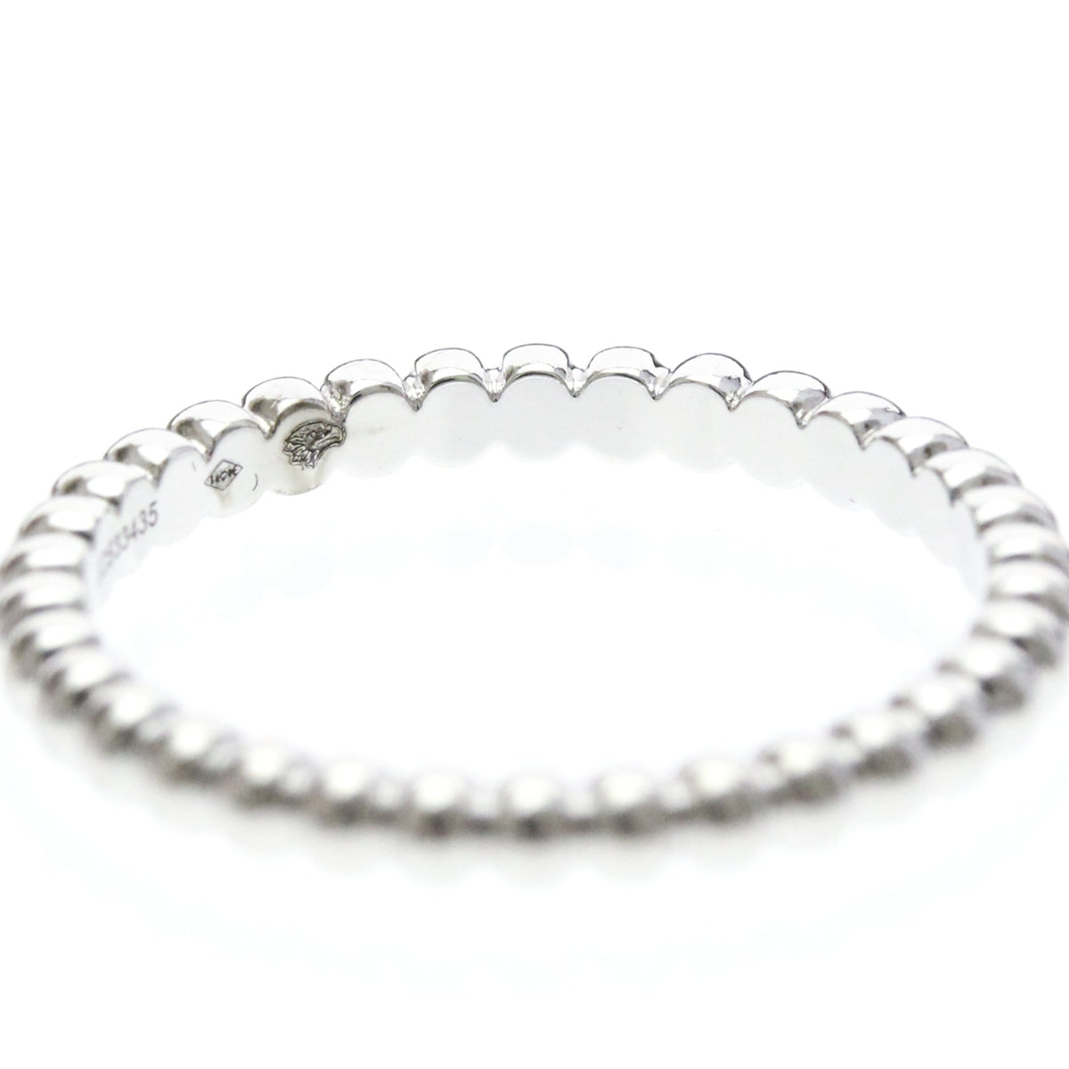 Van Cleef & Arpels Perlee · 18K White Gold