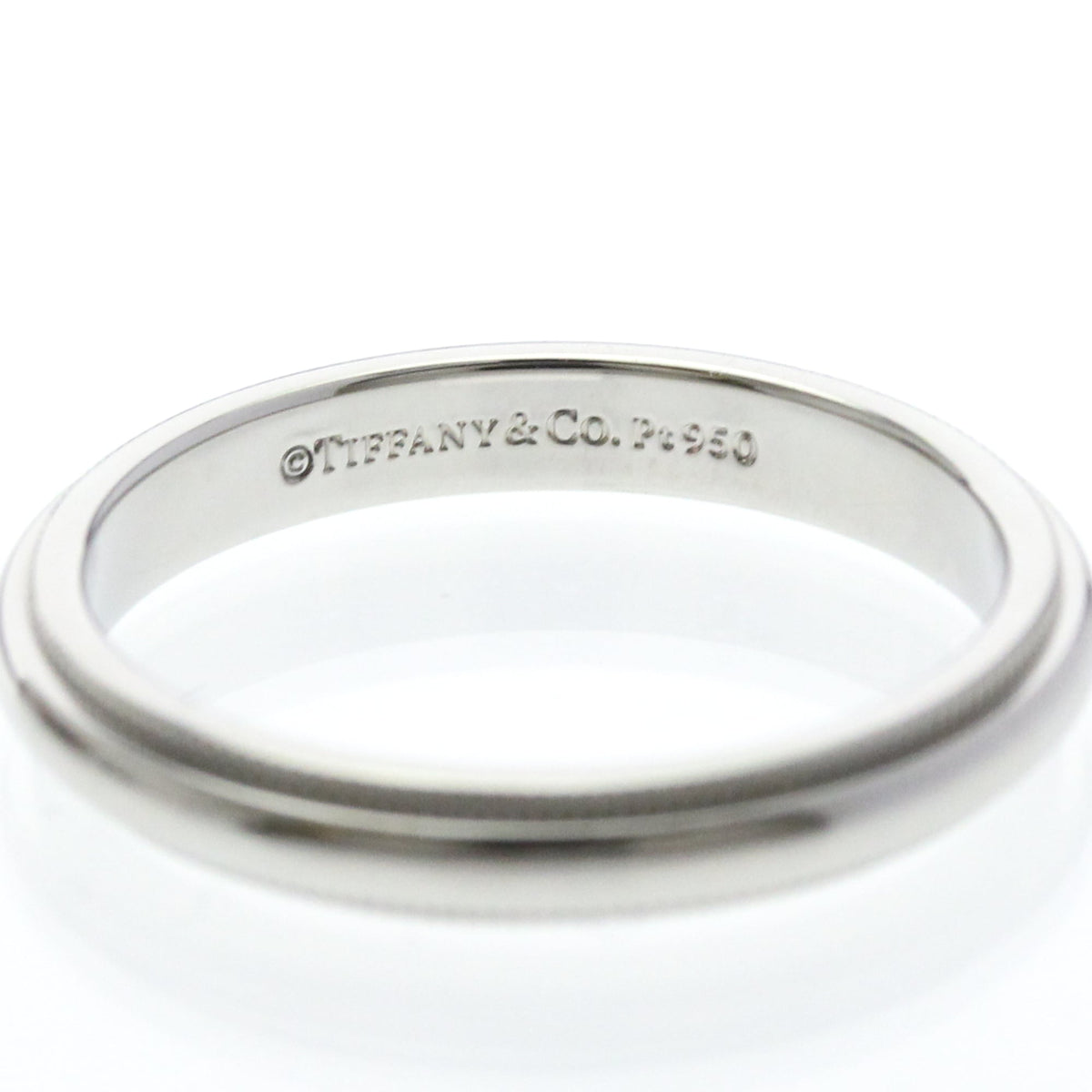 Tiffany Milgrain Band Ring · Platinum