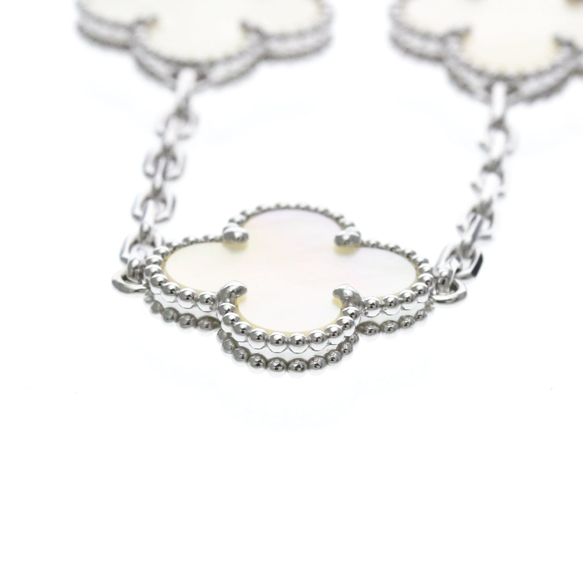Van Cleef & Arpels Vintage Alhambra · Mother of Pearl