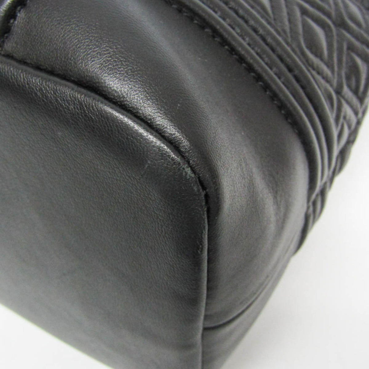 Tory Burch Quilted Chain · Leather Tote