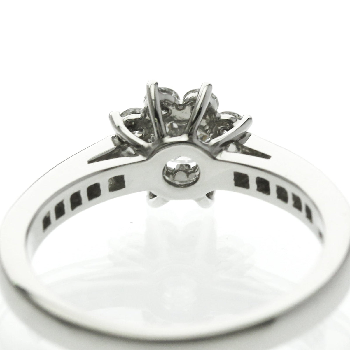 Tiffany Flora · Platinum · Diamond