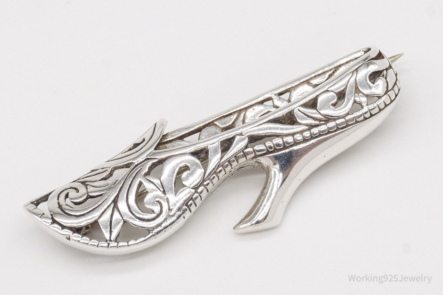 Vintage Designer Jezlaine Lady's High Heel Sterling Silver Brooch Pin