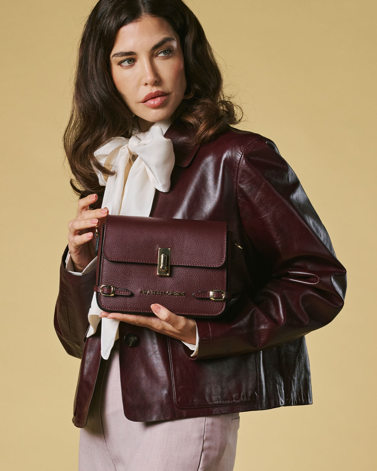Mirella (eggplant) - Italian calf leather women's crossbody bag (with shoulder strap) — photo 3 of 9