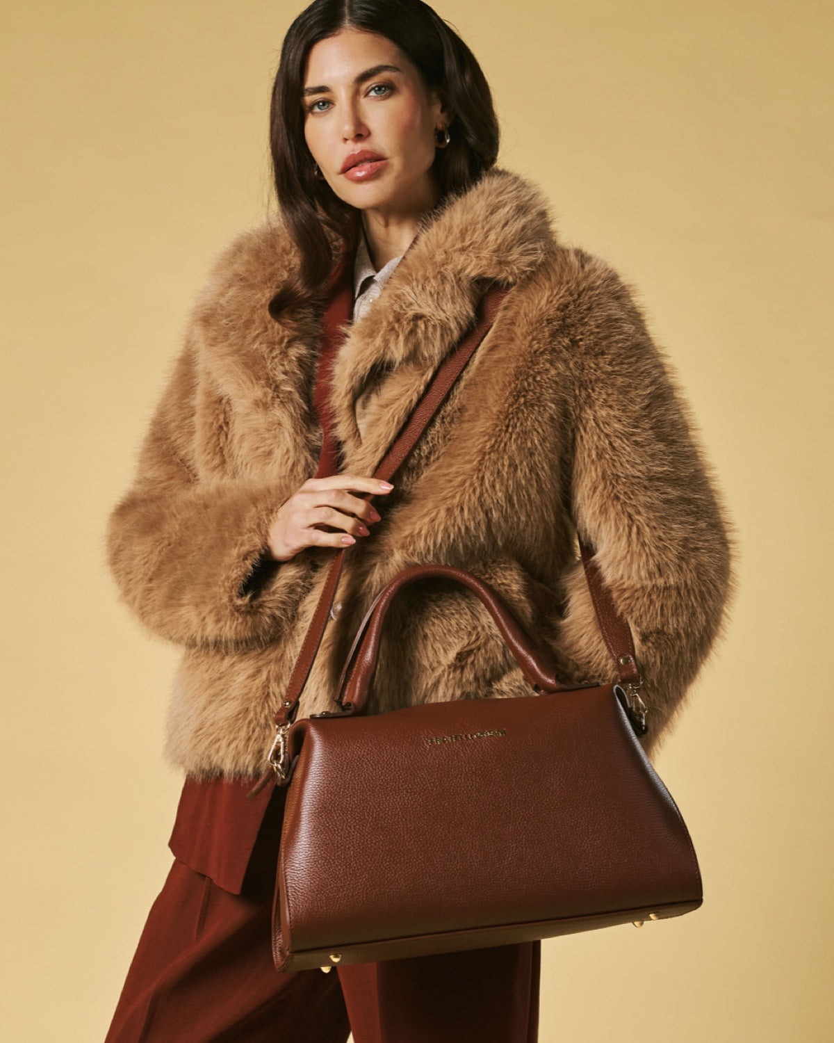 Cecilia (brown) - Italian calf leather women's handbag (with shoulder strap) — photo 4 of 8