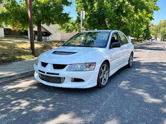 Front Bumper - Mitsubishi Evolution 8 — photo 2 of 7