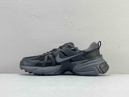 Nike V2K Run 'Metalic Silver Black'