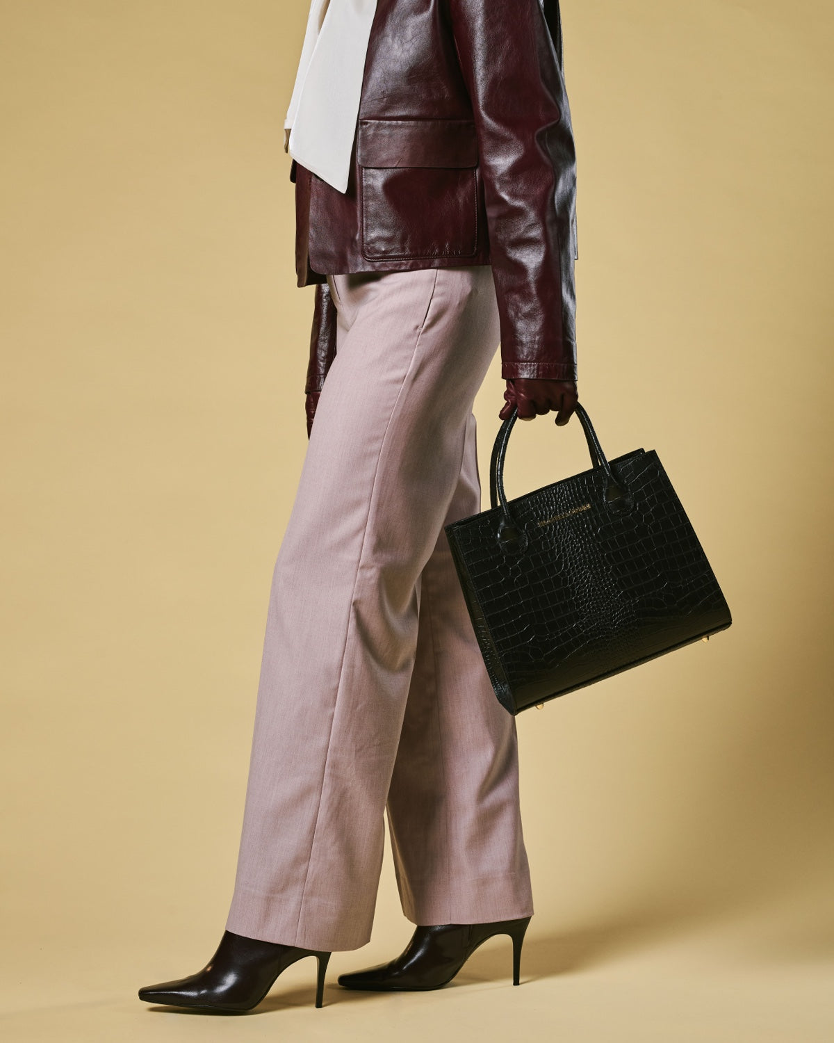 Patrizia (black) - Italian calf leather women's handbag (with shoulder strap) — photo 2 of 7