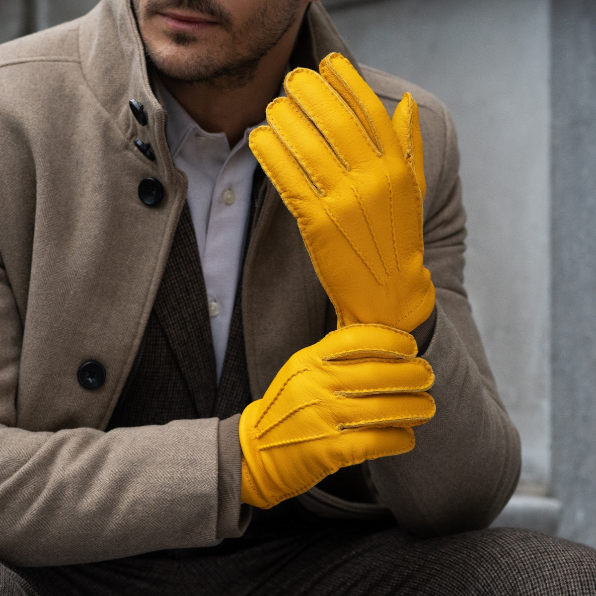 Matteo (yellow) - Italian gloves made of American deerskin leather with cashmere lining — photo 1 of 10