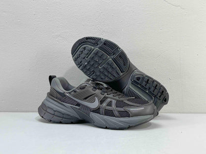 Nike V2K Run 'Metalic Silver Black'