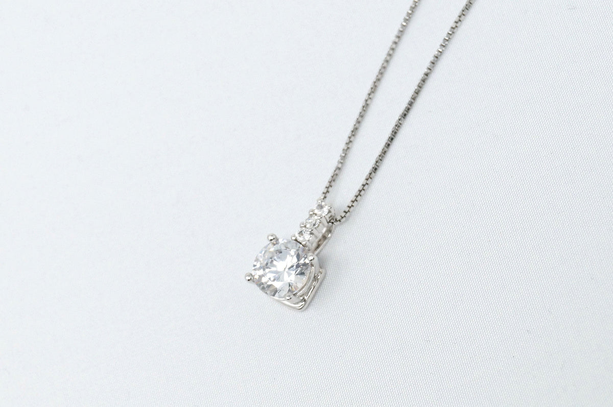 Lovely Large Simulated Diamond Sweetheart Necklace Sterling Silver 16"