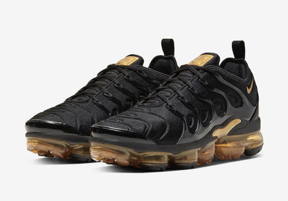 Nike Air VaporMax Plus 'Black Metallic Gold'